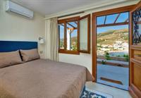 Hermes Suites Баци Екстериор снимка